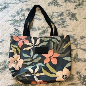 ALOHA Collection reversible tote